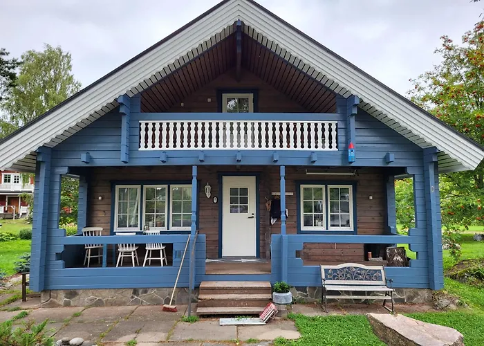 3 Bedroom Cottage With Sauna By The Sea